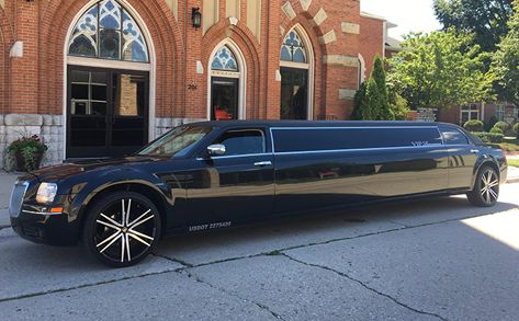 Chrysler 300 Limo booking