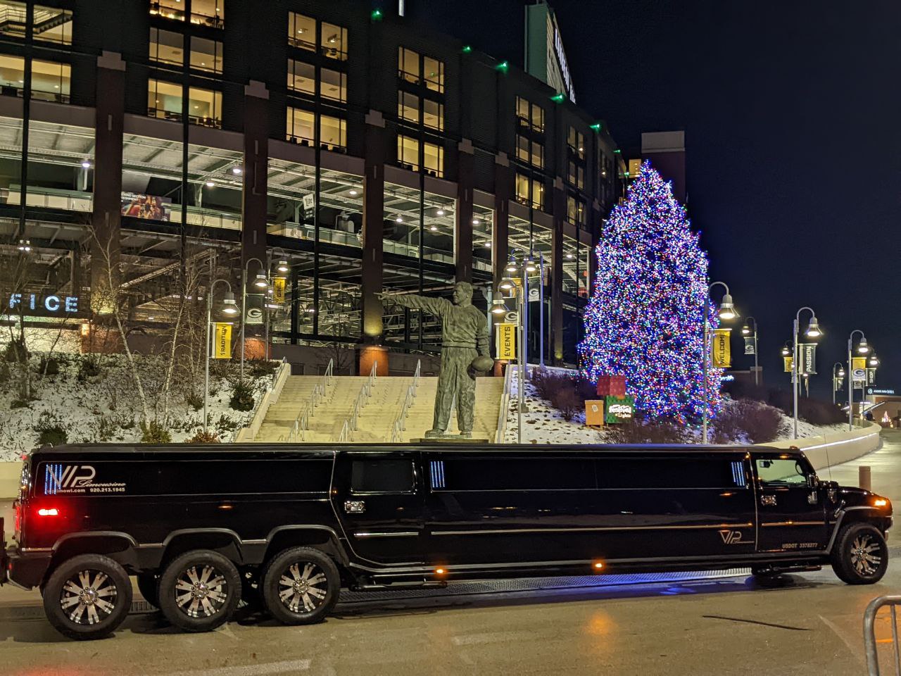 Rent limo for Quinceaneras